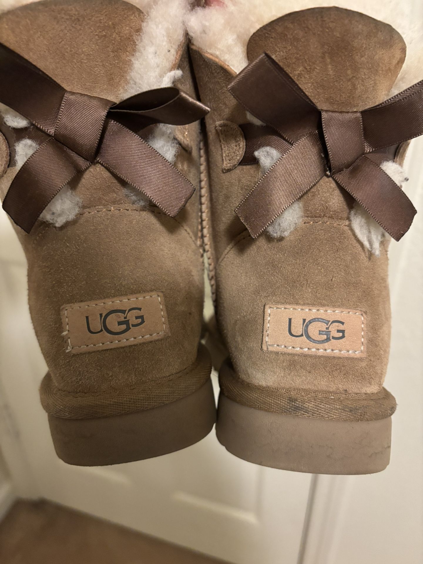 Brown Ugg Mini Bailey Bow II