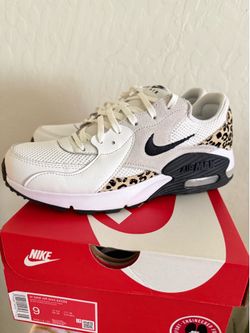 Women’s Nike Air Max Excee, Size: 9