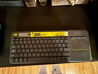 Logitech K400