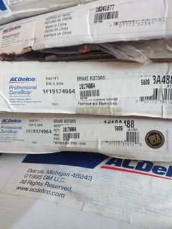 New Rear Brake Rotors Buick Park Ave & Cadillac
