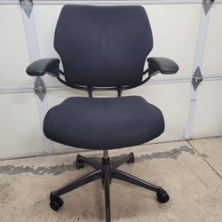 Humanscale Freedom Ergonomic Computer Desk Office Chair - Black