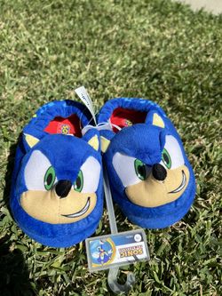 Sonic Slipper Size 7/8 New! 