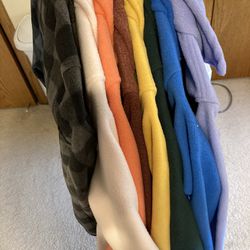 Set Of 8 Women’s XS Fleece Jackets