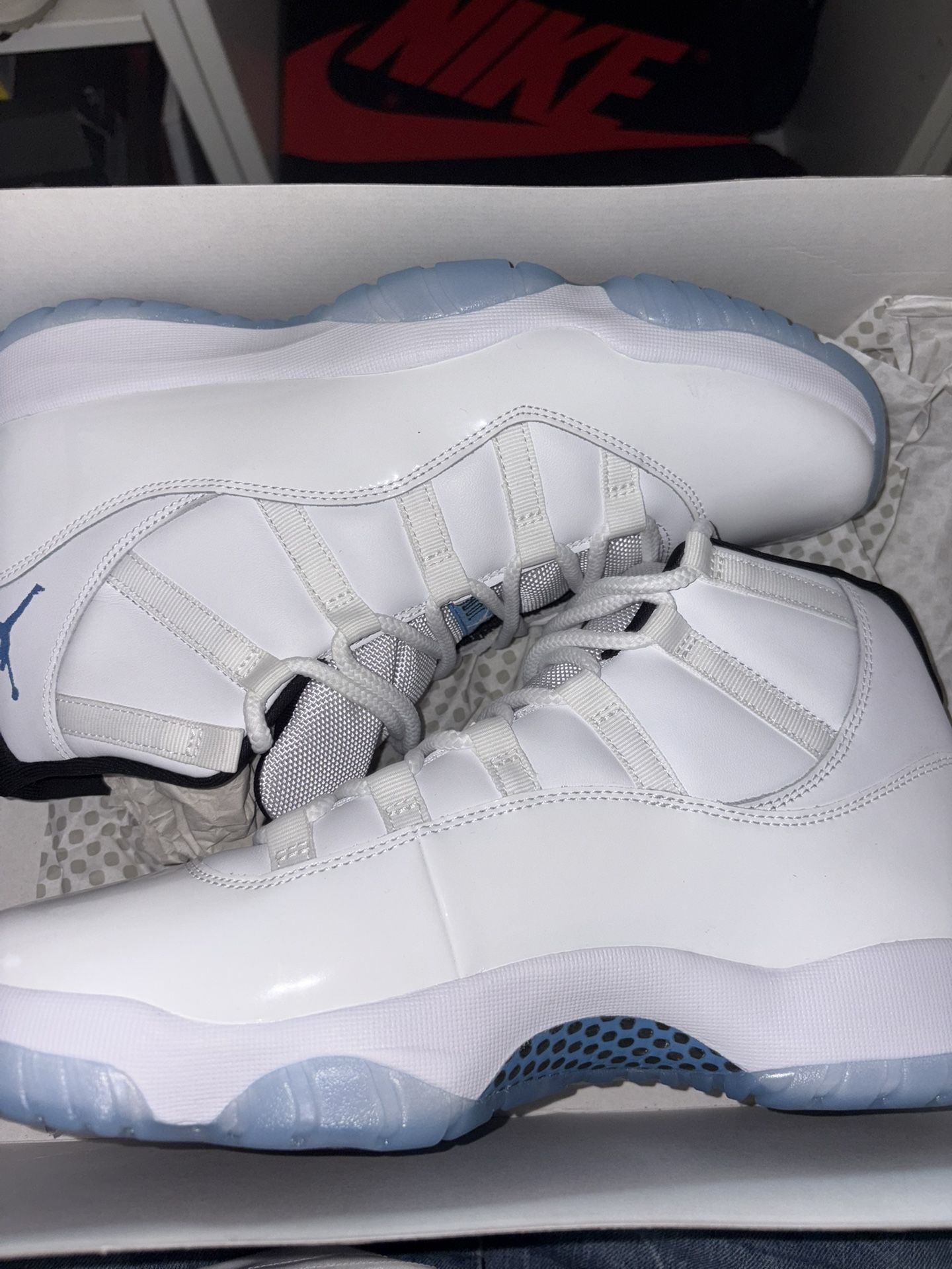 Jordan 11 Legend Blue