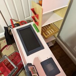 Melissa and Doug shopping