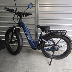 Aventon Bicycle Aventure, 70 Miles Milage, Like New