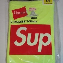 Men’s Large Supreme T-Shirts