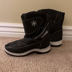Kids Winter Boots - Size 4