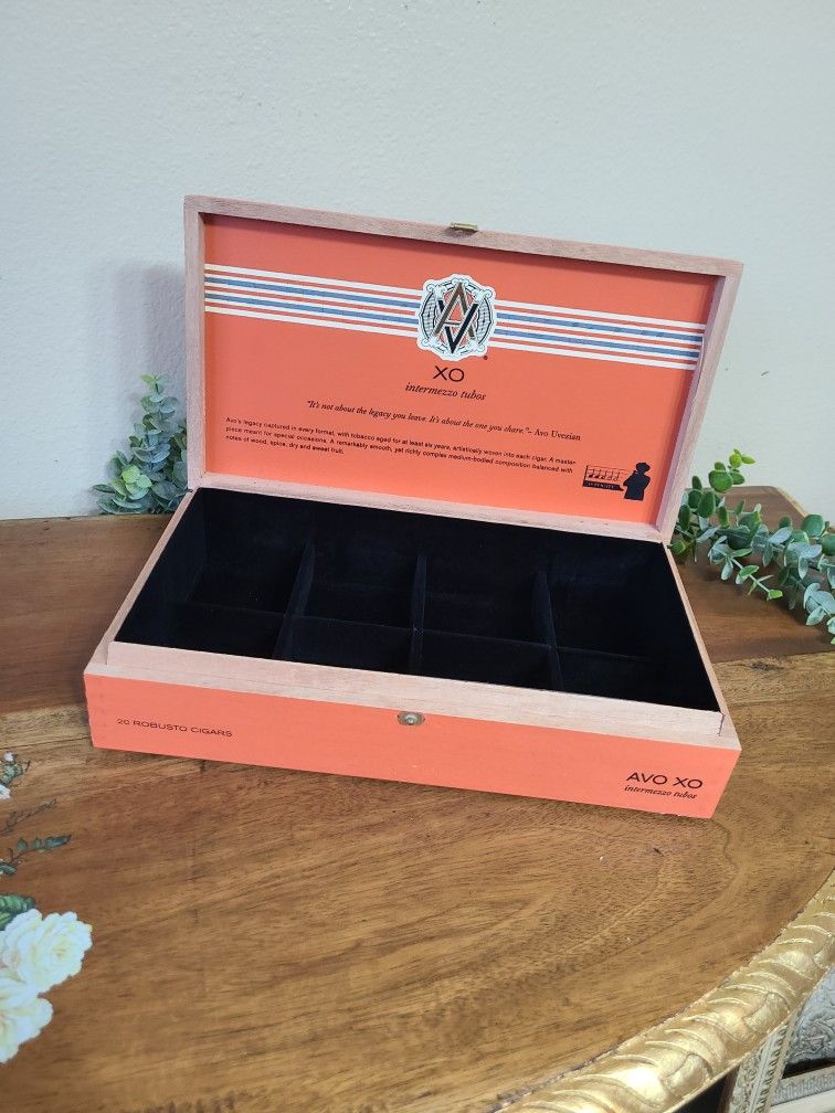 Upcycled mens cigar jewelry trinket box