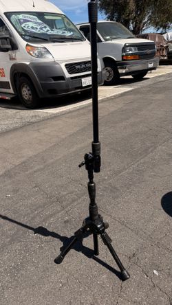 Impact Adjustable Photography Light Stand – Heavy Duty Studio Lighting Stand