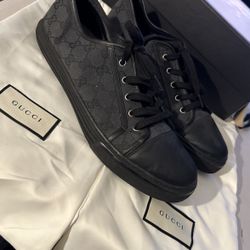 Gucci  Brooklin GG 325370 Supreme Low Black Gray Coated Canves Sneakers Size 12