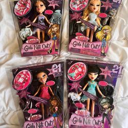 Bratz Lot Of 4 NRFB Dolls 