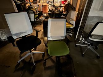 Steelcase Reply Chair Mineral Mesh Fabric Seat