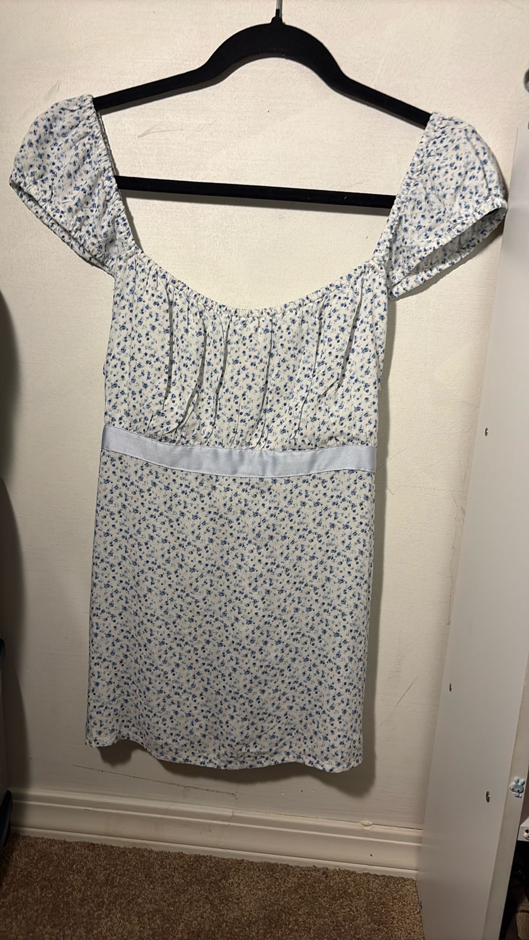 Hollister Easy Satin Tie Babydoll Top