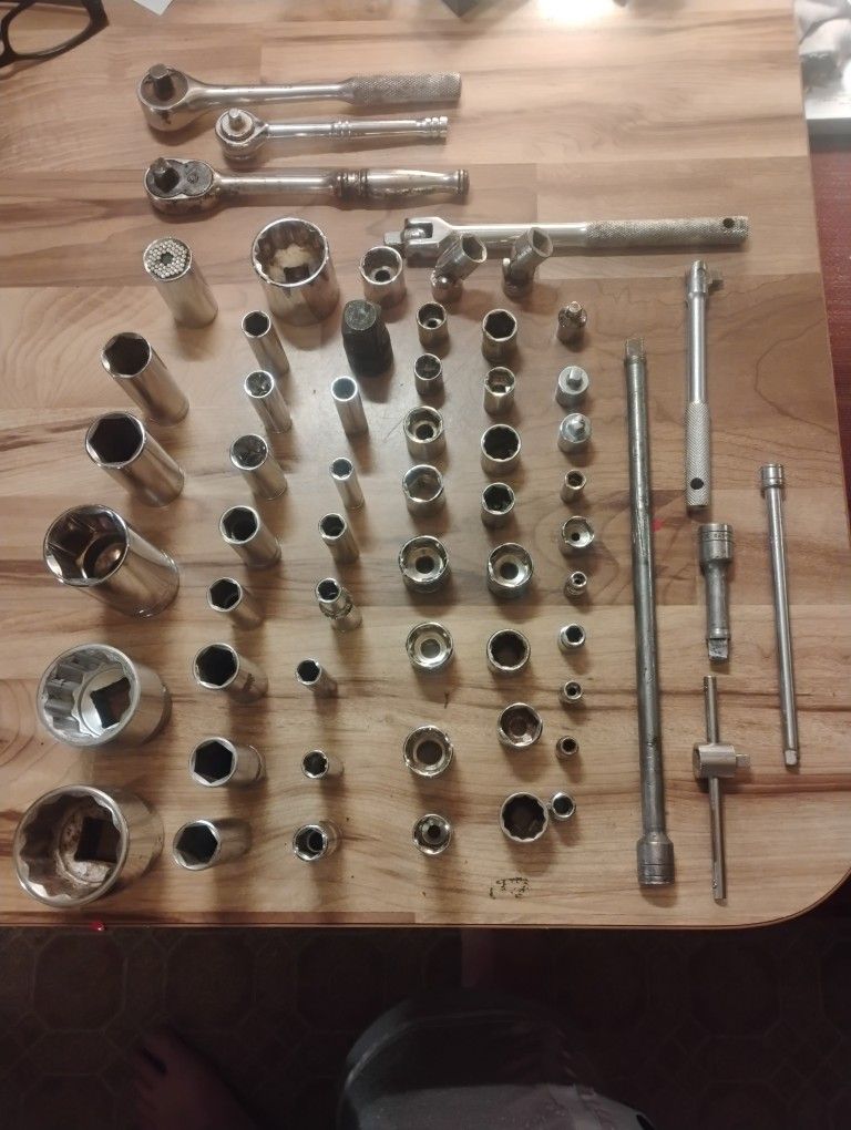 Various Hand Tools 