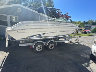 2000 Sea ray 22 Footer  Asking 12500 OBO