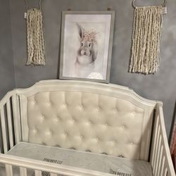 Pottery Barn White Blythe Crib