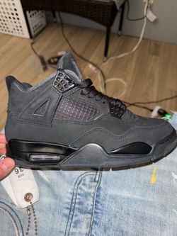 2025 Jordan 4s black cats 8.5