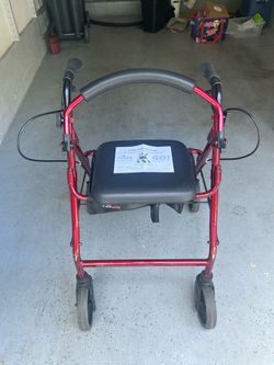 NOVA ROLLING WALKER