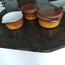 Vintage Pyrex Bowl Set