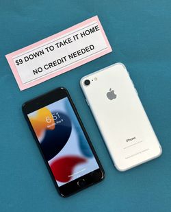 Unlocked iPhone 8 📱 – Compatible with All Carriers! Get Yours Today!