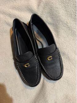 Authentic Coach flats