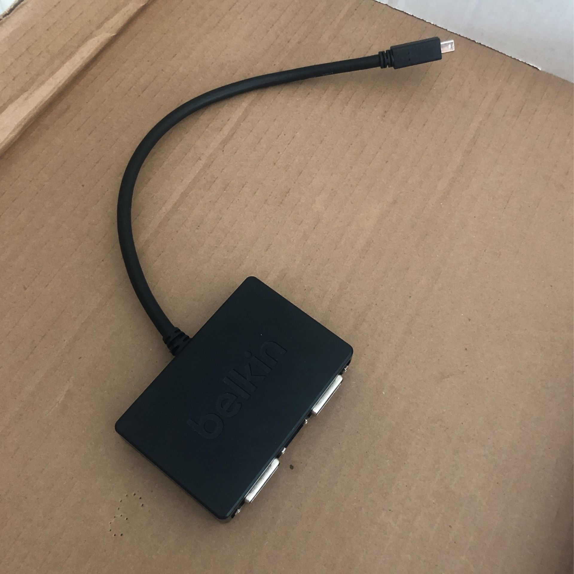 Belkin Mini DisplayPort To Dual DVI Adapter