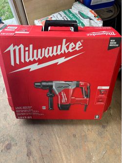 Milwaukee rotary hammer