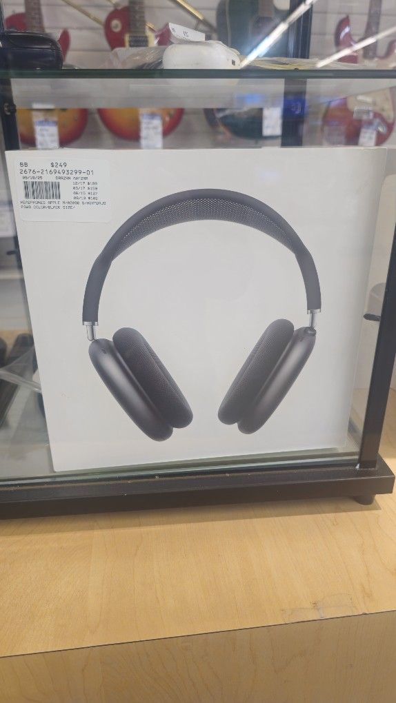 Apple Airpod Max Here At Cash America Pawn Here On Summit Ave