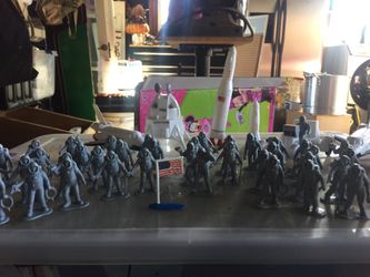 Spaceman Figure Lot