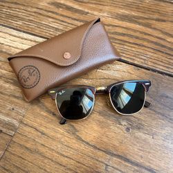 Ray-ban tortoise clubmaster sunglasses  