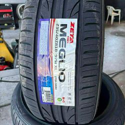 235 40 18 New Set Of Tires 