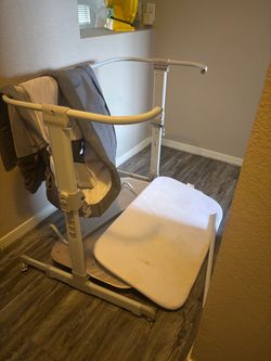 Bed side bassinet