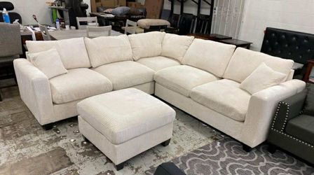 New Corduroy Sectional Couch with Ottoman! Free Delivery 🚚!