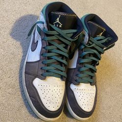 Air Jordan 1 Mid SE "Flight Club" Magic Ember - Men’s Size 11