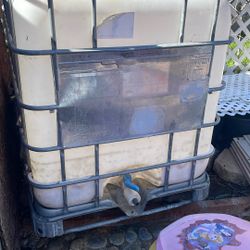 Tanque del agua, el precio $50