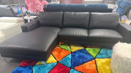 Great Deal‼️Beautiful Black Modern Sectional Available Limited Time $999