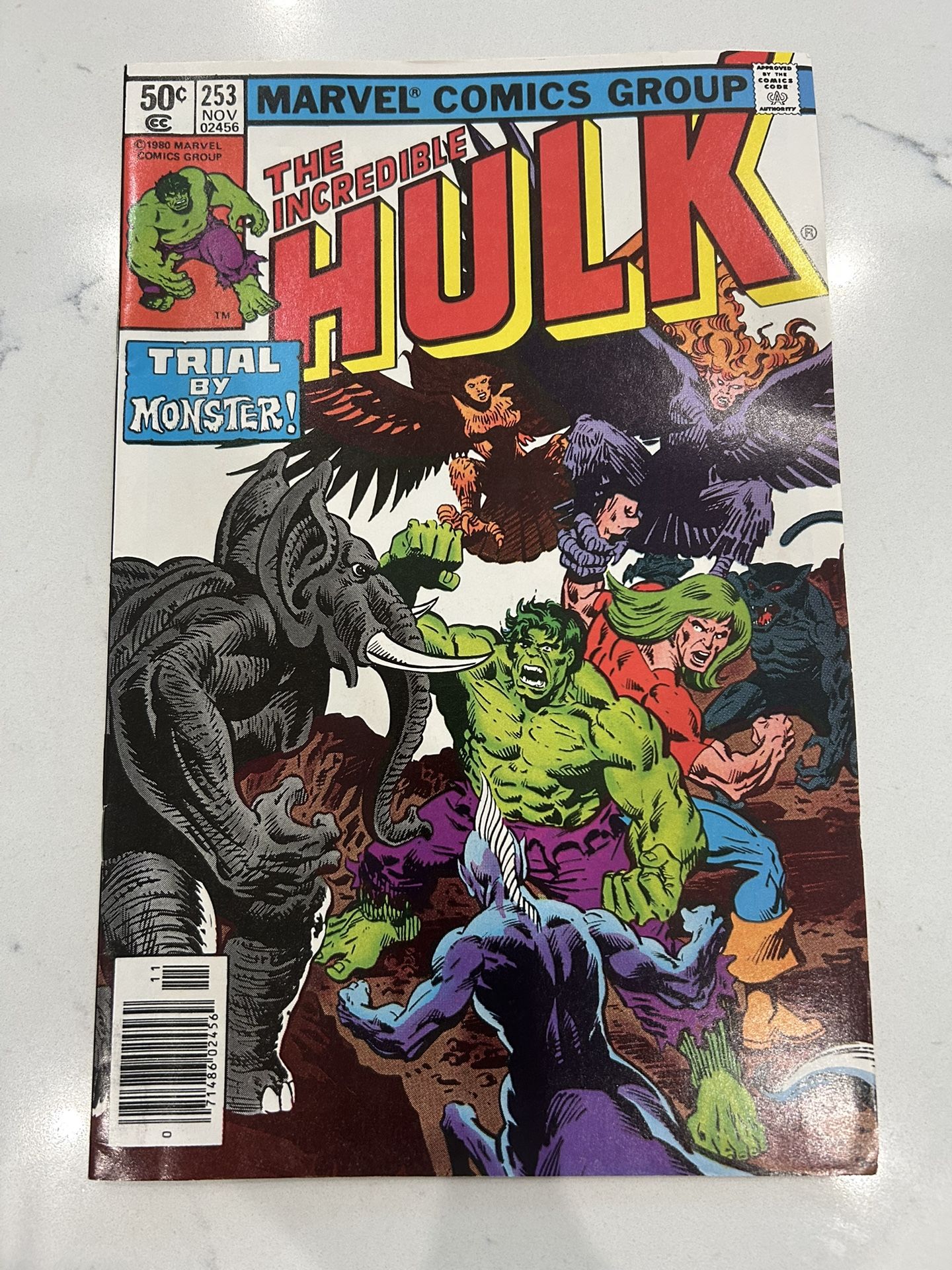 INCREDIBLE HULK #253 VOL. 1 HIGH GRADE NEWSSTAND MARVEL COMIC BOOK