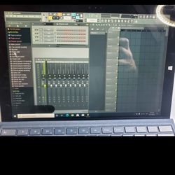 Microsoft Surface + Fruity Loops 12 FL12 li5-4300U CPU @2.50 GHz, 8GB RAM