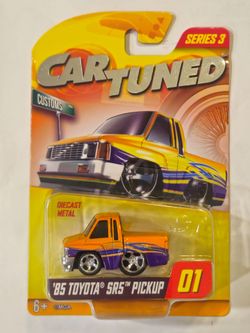 CAR TUNED DIECAST METAL . CUSTOMS SERIES 3 . 1985 TOYOTA SR5 PICKUP MINI TRUCK .
