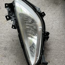 Hyundai Left Head Light 92201-3x5