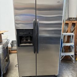 Free Refrigerator For Pick Up