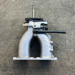 Lexus Is 300  Air Intake Manifold 