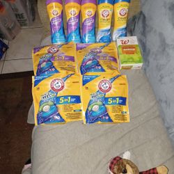 Arm And Hammer Bundle And 80 CT Of Dyer Sheets 