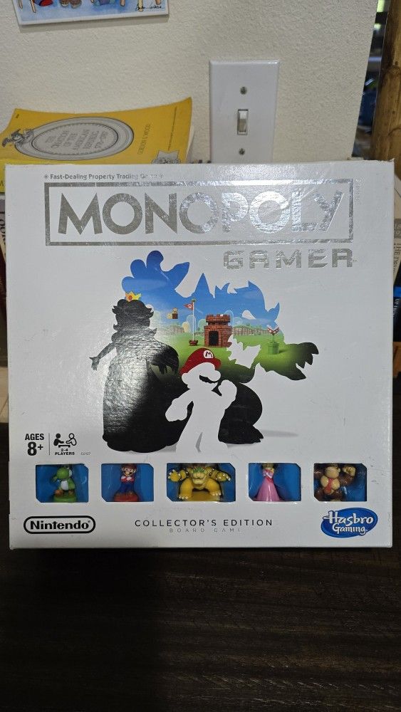 2017 Monopoly Gamer Collector's Board Game Nintendo Super Mario Collectible Figures Kids Toys Video