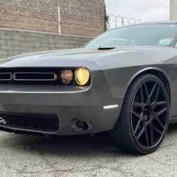Dodge Challenger 2012