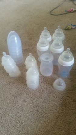 Munchkin latch baby bottles