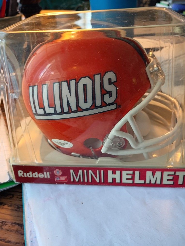 Illinois Mini Helmet Signed Lost The Certificate