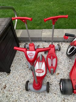 Kids radio flyer tricycle