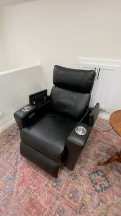 Recliner chairs